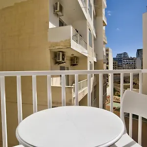 Tower Road 2-bedroom Apartamento